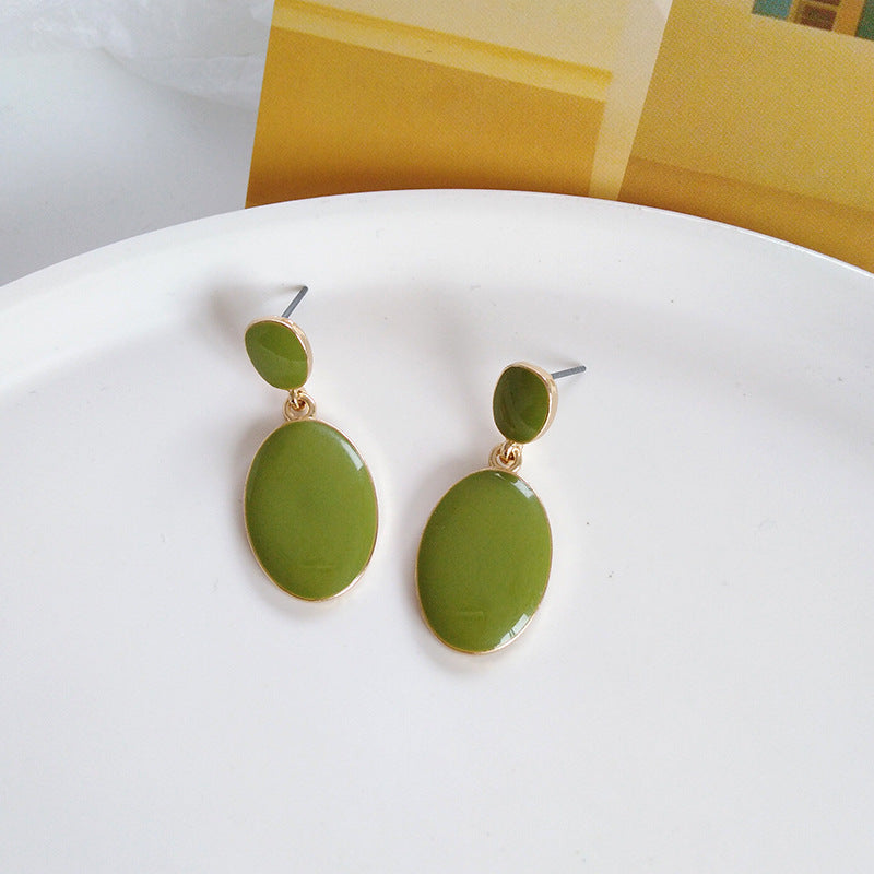 Retro Avocado Green Temperament Simple Design Sense Clip on Earrings