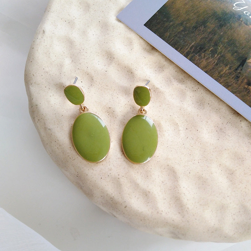 Retro Avocado Green Temperament Simple Design Sense Clip on Earrings