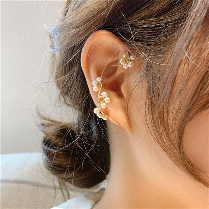 Trendy Elegant Imitation Pearl Flower Ear Bone Clip Earrings