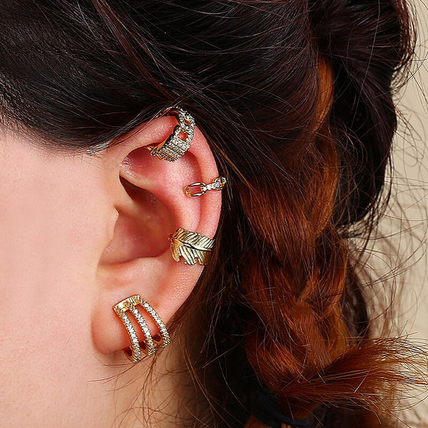 1 par de pendientes de clip multicapa en forma de C dorados para mujer