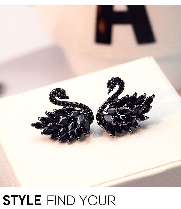 exquisite Crystal Black Swan Vintage Stud Earrings