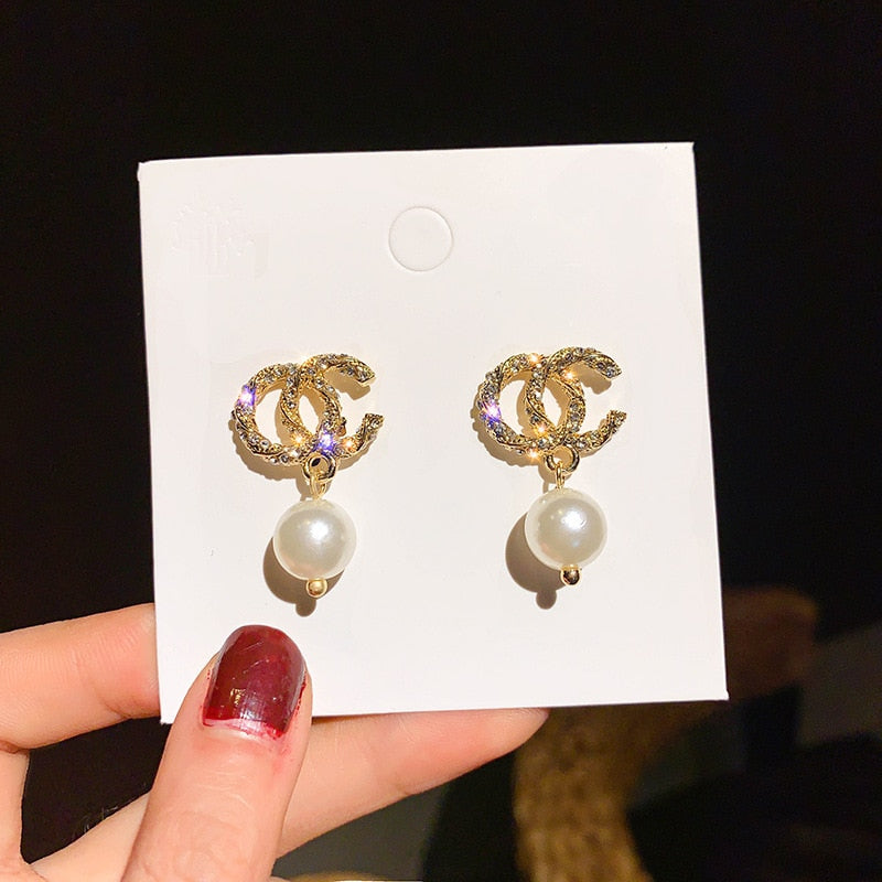 Wild Pearl Pendant Earrings