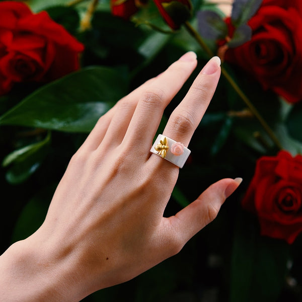 925 Sterling Silver  Ceramic Ring Cute 18K Gold Bee Kiss from a Rose Rings