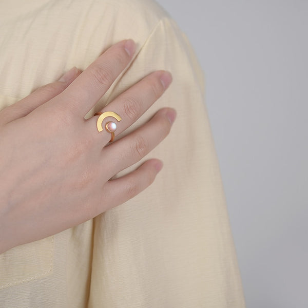 Anillos de piedra lunar ajustables minimalistas de oro de 18 quilates con luz de luna para mujer