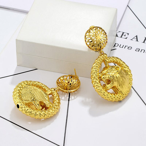 Pendientes colgantes redondos con forma de cabeza de león para mujer