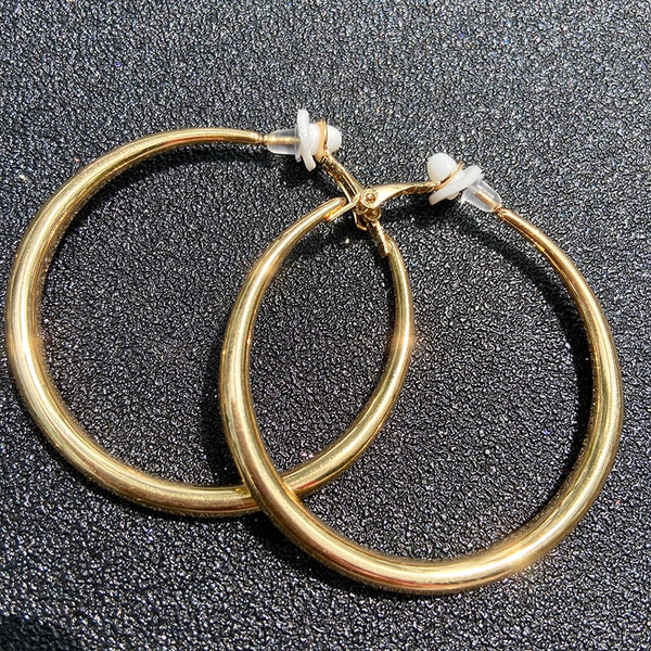 Pendientes de metal con forma de círculo grande y sin agujeros
