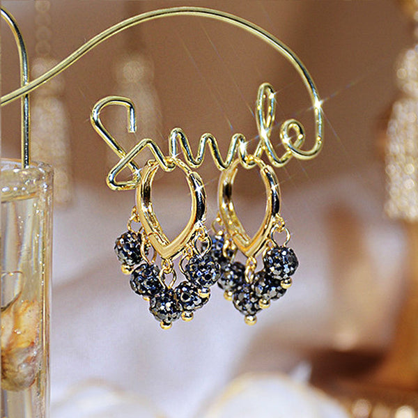 Pendientes de lujo con diamantes negros románticos, elegantes y de temperamento brillante.