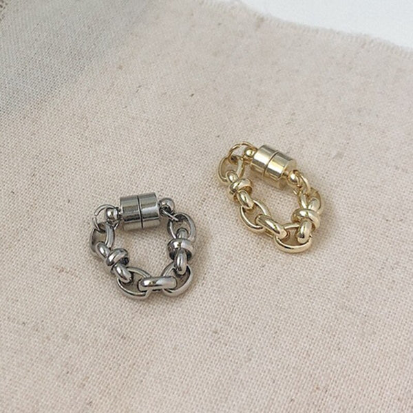 Pendientes de clip con cadena de eslabones metálicos con imán de color dorado y plateado
