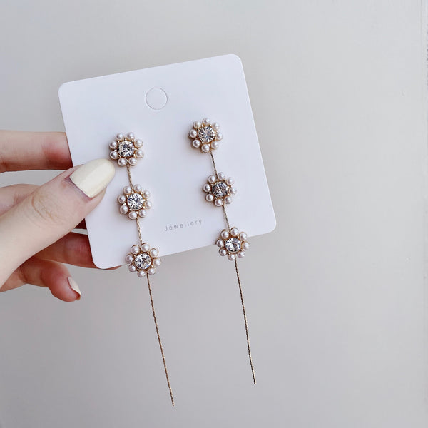 Pendientes largos con clip de flores y borlas de perlas con diamantes de imitación franceses, sin perforaciones