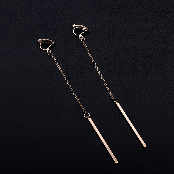 Pendientes de metal con forma de barra, sin agujeros, con clip, estilo minimalista, geométrico, con borlas y tiras.