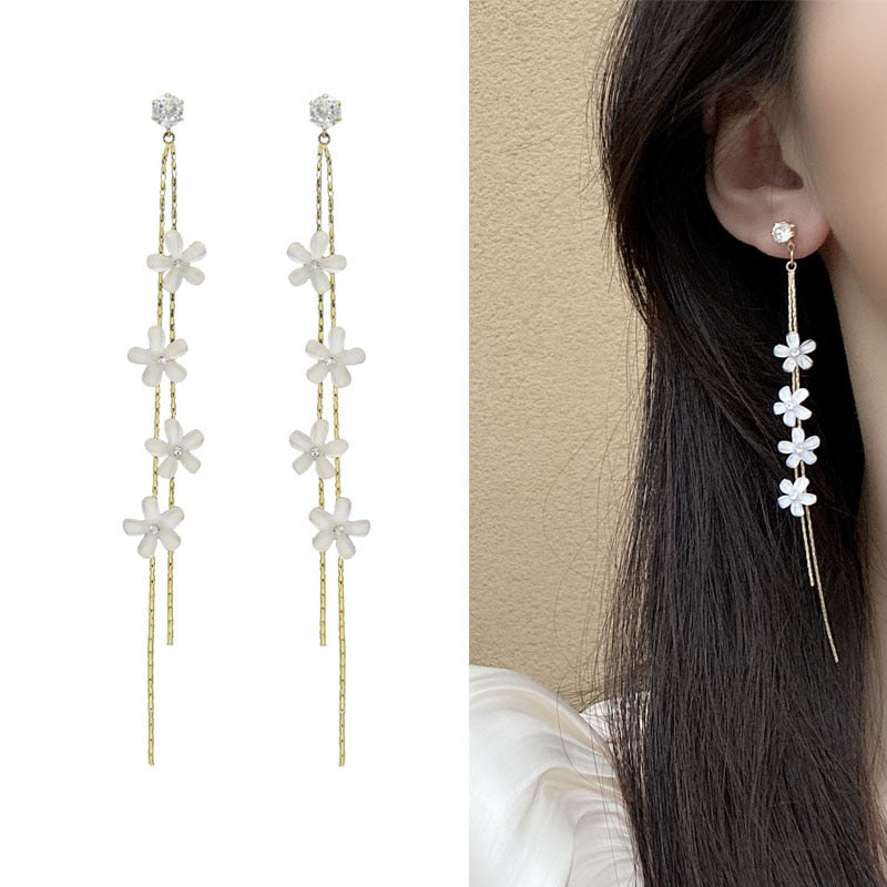 Korean Temperament Crystal White Flower Ear Clip on Earrings