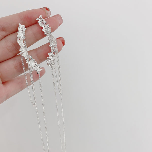 Pendientes largos con borlas y brillantes de temperamento