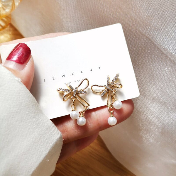 Temperament Gold Color Small Bow Clip Earrings
