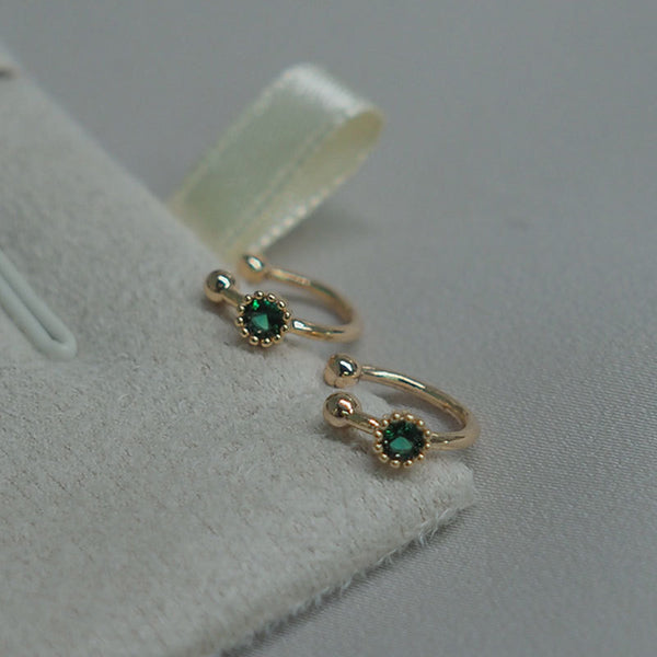 Pendientes de clip abiertos de plata de ley 925 estilo europeo con circonita verde oscura y oro