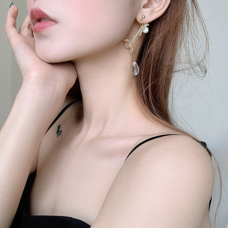Simple Acrylic Flower Long Elegant Retro Clip on Earrings