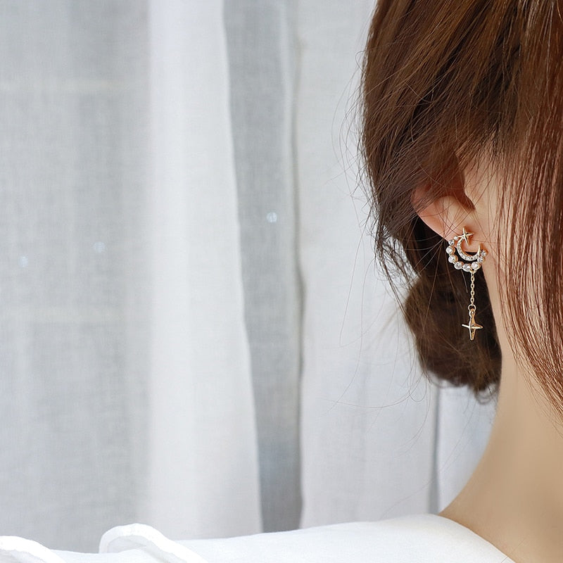 Exquisite Zirconia Moon Earring for Women