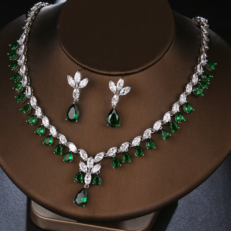 Luxury Emerald Green Necklace And Earring Set