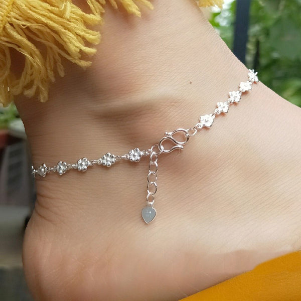 Sandalias descalzas vintage con forma de corazón y flor, tobillera de playa con borlas y cadena