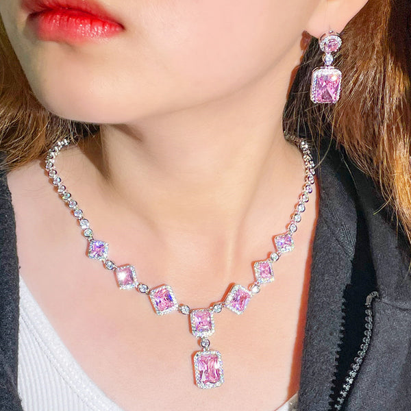 Conjunto de joyería con collar y pendientes de cadena de eslabones de cristal de circonita rosa con colgante cuadrado clásico