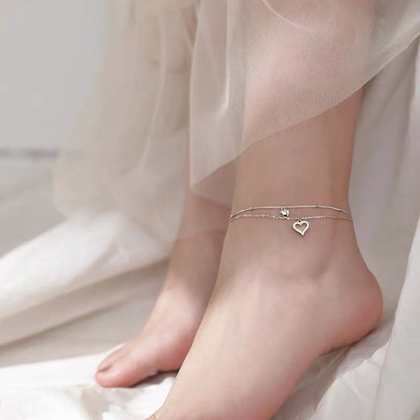 Pulsera de tobillo con corazón de amor de doble capa y circonita cúbica de color plateado