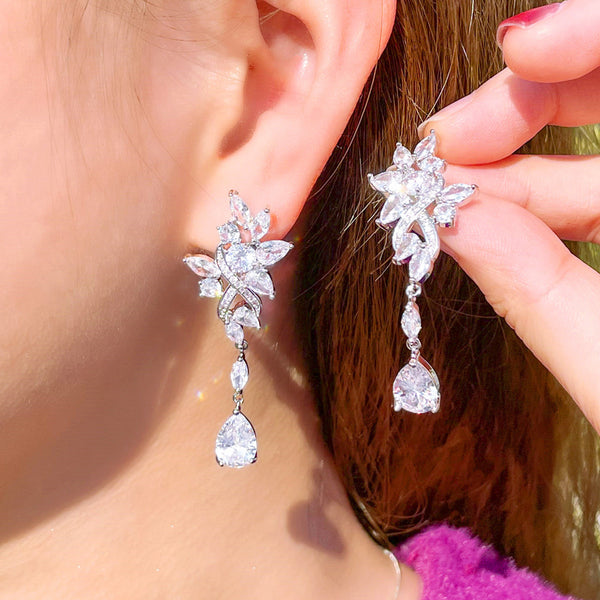 Pendientes largos con diseño de hoja de circonita cúbica y gotas de agua, joyería para fiestas de noche.