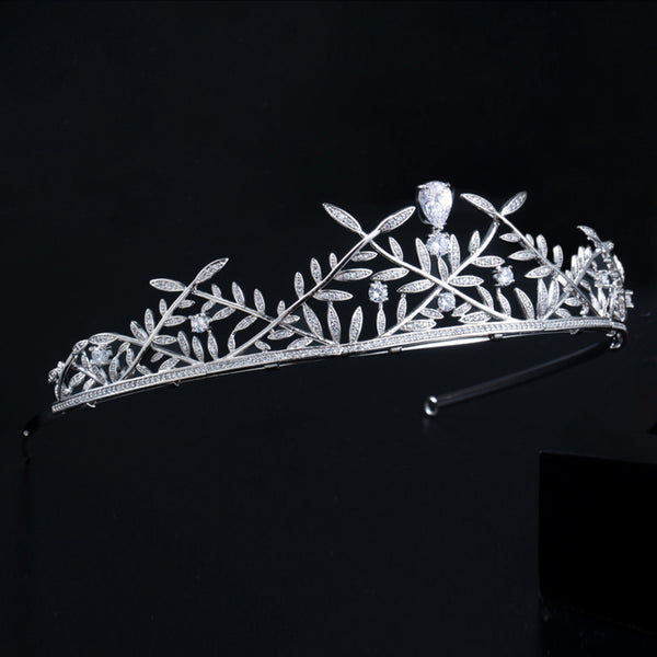 Gorgeous Princess Queen Tiara Leaf Shape CZ Paved Crowns