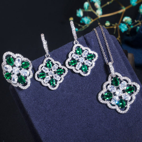 Luxury Sparkling White 3 Pcs Big Flower Rings Necklace Earrings Set