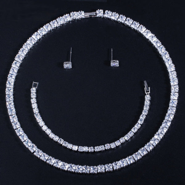 Gargantilla, collar, pendientes y pulsera con micro pavé brillante y forma cuadrada grande