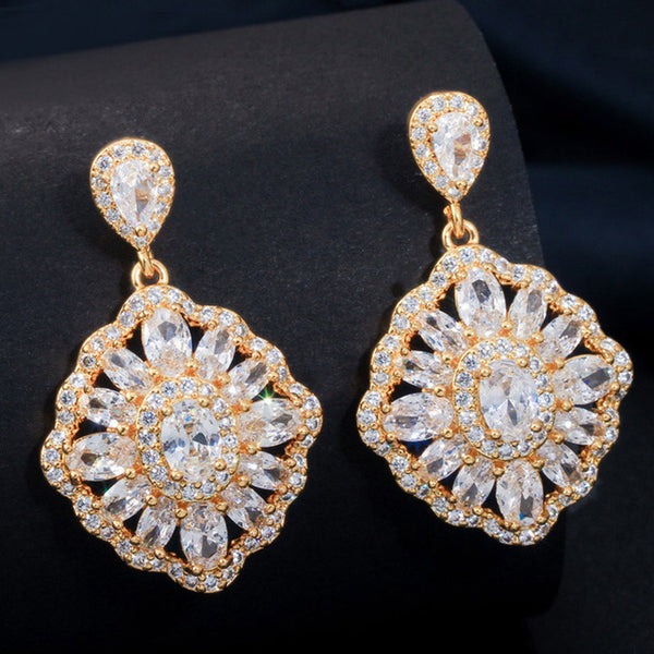 Pendientes largos nigerianos vintage de oro amarillo con forma cuadrada grande para mujer