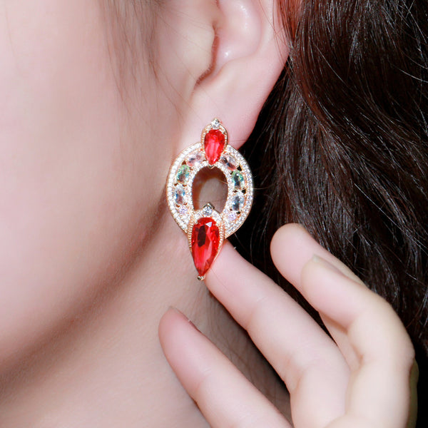 Pendientes colgantes largos con forma de círculo grande de color plata y cristal verde y rojo vintage