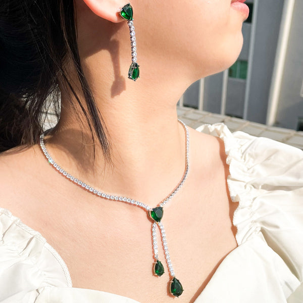 Conjunto de joyería vintage con colgante de borla larga de circonita cúbica verde, bañado en plata y cristal, para boda, collar y pendientes.