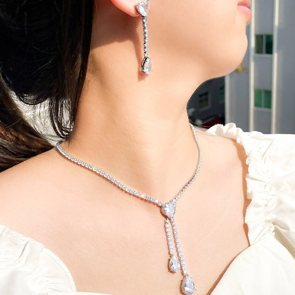 Pendientes largos con colgante de gota de agua de moda para mujer