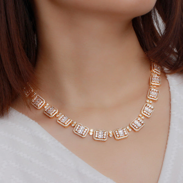 Conjunto de joyas clásicas para bodas, fiestas y pendientes colgantes con forma cuadrada.