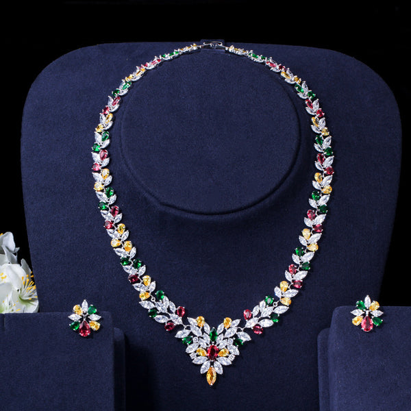 Conjunto de collar y pendientes de circonita cúbica multicolor de marca famosa de moda