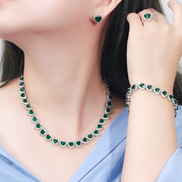 Conjunto de 4 collares, pendientes, pulseras y anillos con cristales de circonita cúbica verde y corazón de amor para mujer