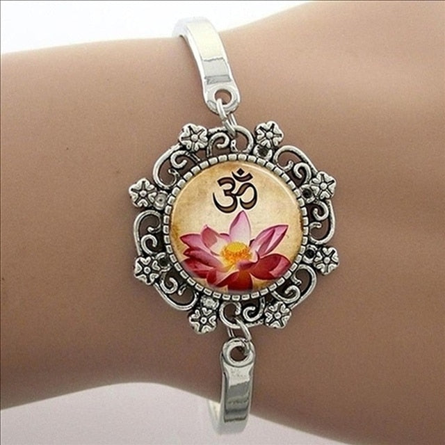 Yoga Picture Glass Cabochon Dome Lace Bracelet
