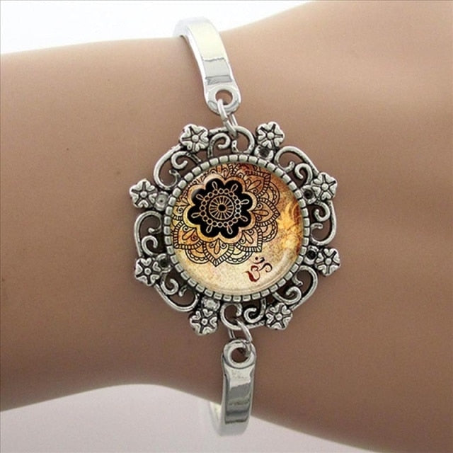 Yoga Picture Glass Cabochon Dome Lace Bracelet