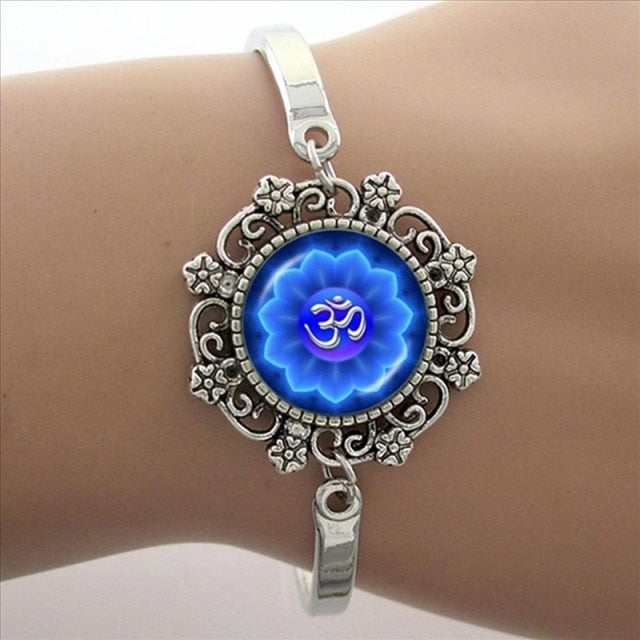 Yoga Picture Glass Cabochon Dome Lace Bracelet