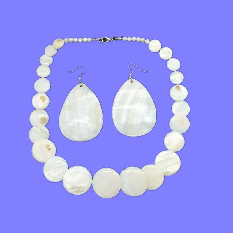 new design mermaid maxi  cheap shell necklace set