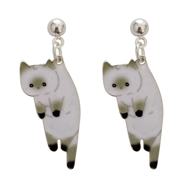 Pendientes de clip con diseño de gato de dibujos animados en blanco y negro de alta calidad, estilo coreano.