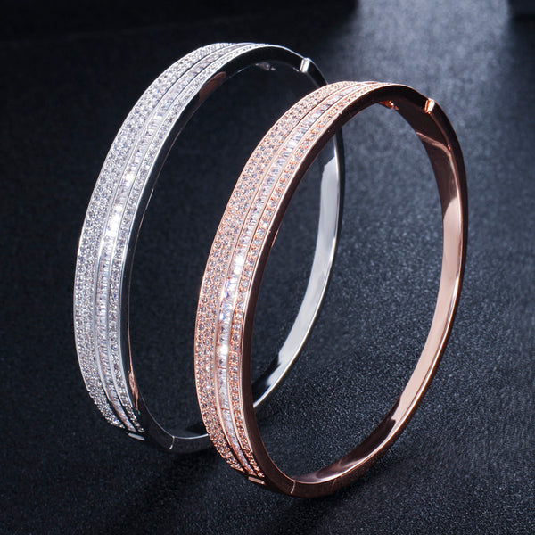 Brazalete con dije de circonita cúbica y AAA brillante en forma de baguette cuadrada grande