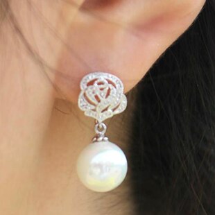 Pendientes de boda clásicos elegantes pendientes de perla simulada de rosa hueca